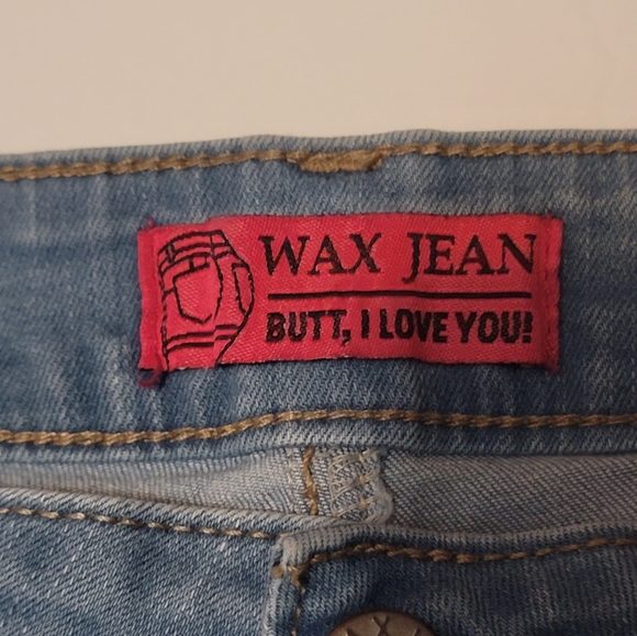 Women's wax Jean destructed Cuffed faded stretch blue light jean short size M - Picture 10 of 12